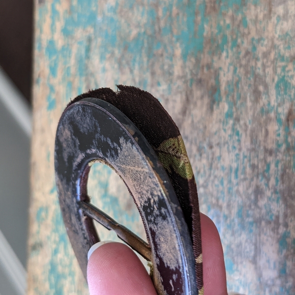 Lot of 3 Round Vintage Buckles - Cream Celluloid & Metal with Fabric - Picture 13 of 14